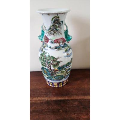 Chine - Vase En Porcelaine à Décor Lacustre