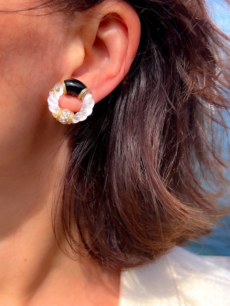 Boucle d'Oreille En Or Jaune Onyx,cristal De Roche Et Diamant De La Maison Boucheron-photo-4