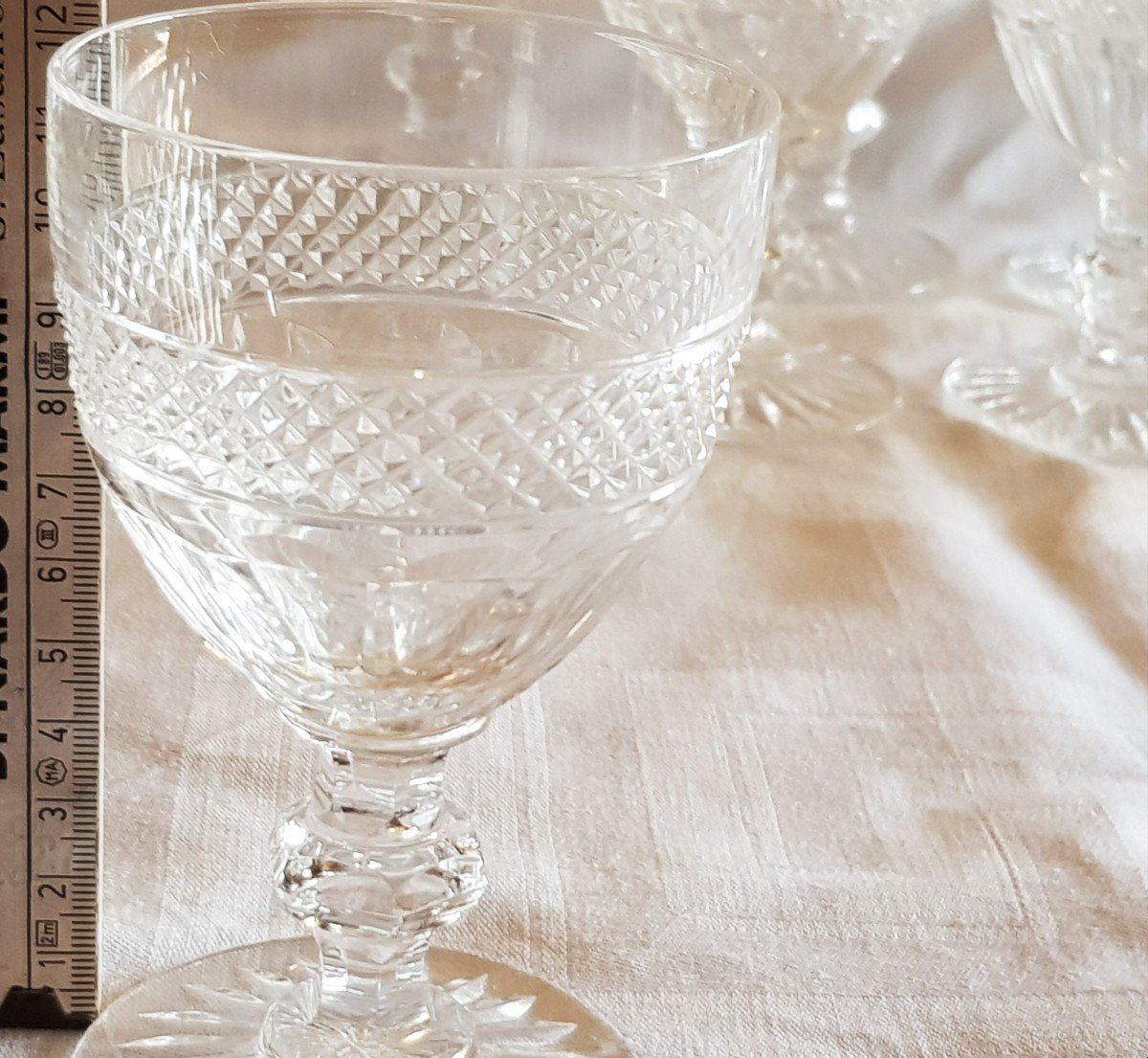 Series 6 Antique Saint Louis Crystal Wine Glasses Model Trianon-photo-3