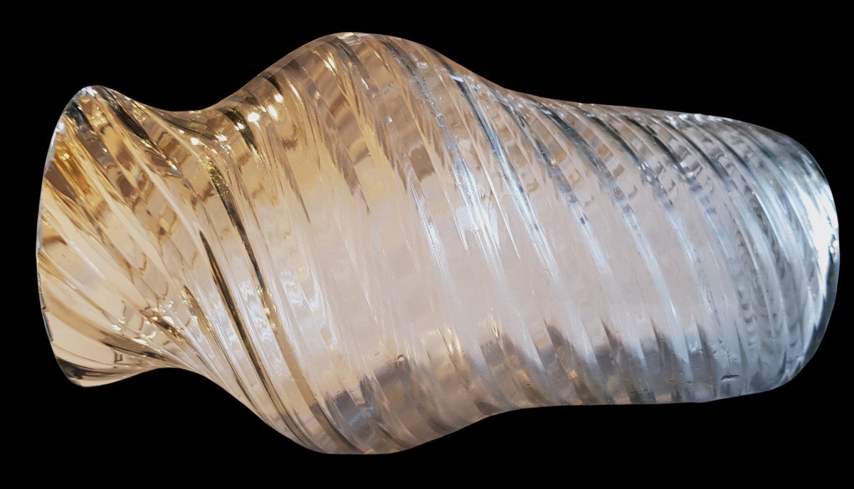 Old Twisted Blown Glass Vase-photo-3