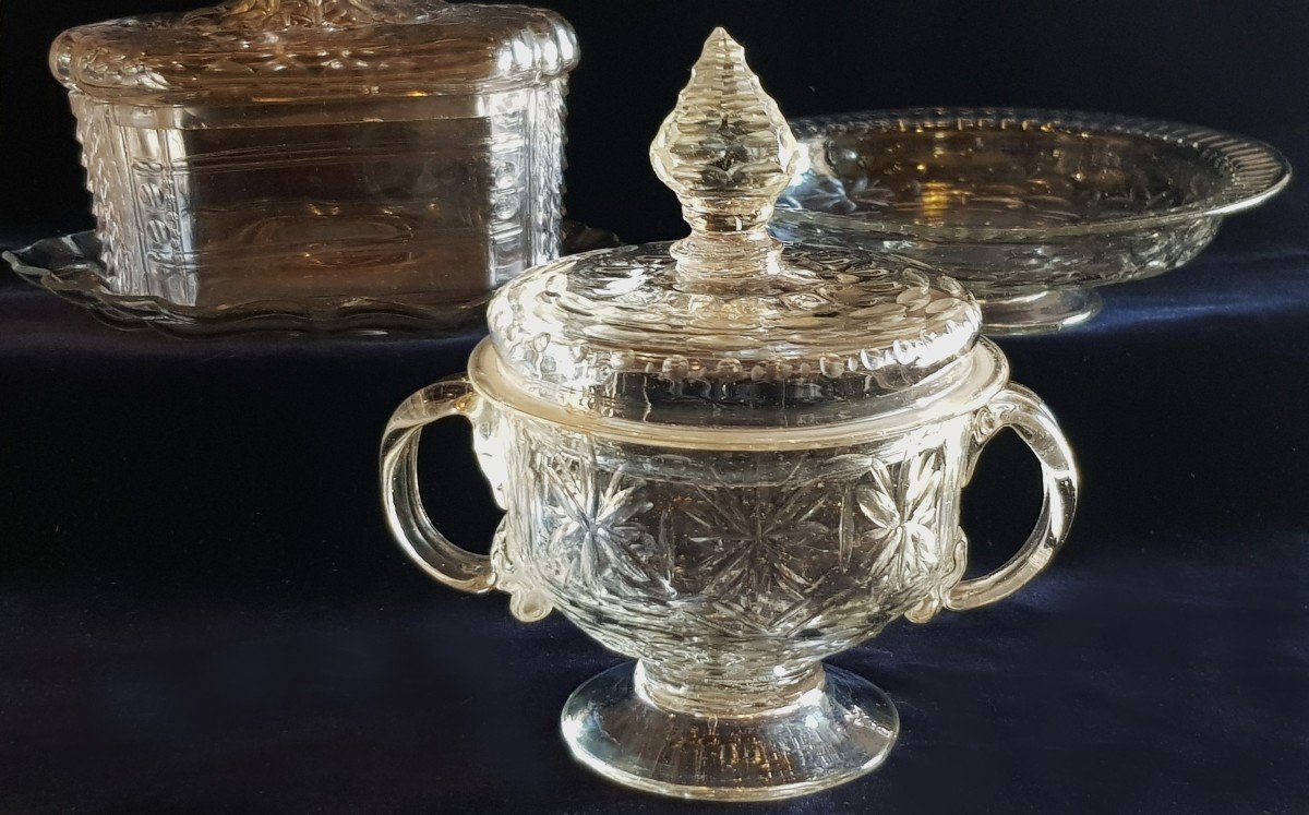 Pot Couvert Venitien Ancien XIX S Verres Soufflé Et Gravé à La Roue