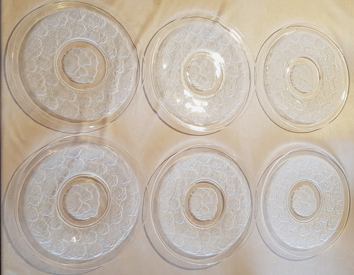 Set Of Six Small Molded Glass Plates Decorated With Pansy Violets-photo-2