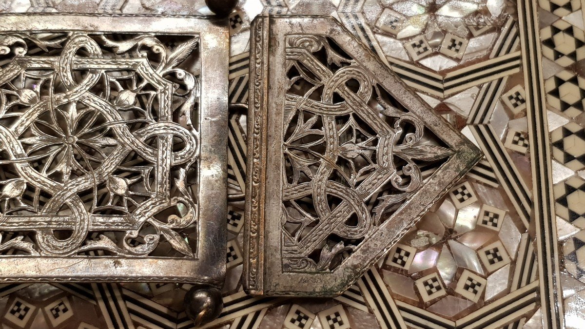 Old Belt Buckle In Silver Metal-photo-3