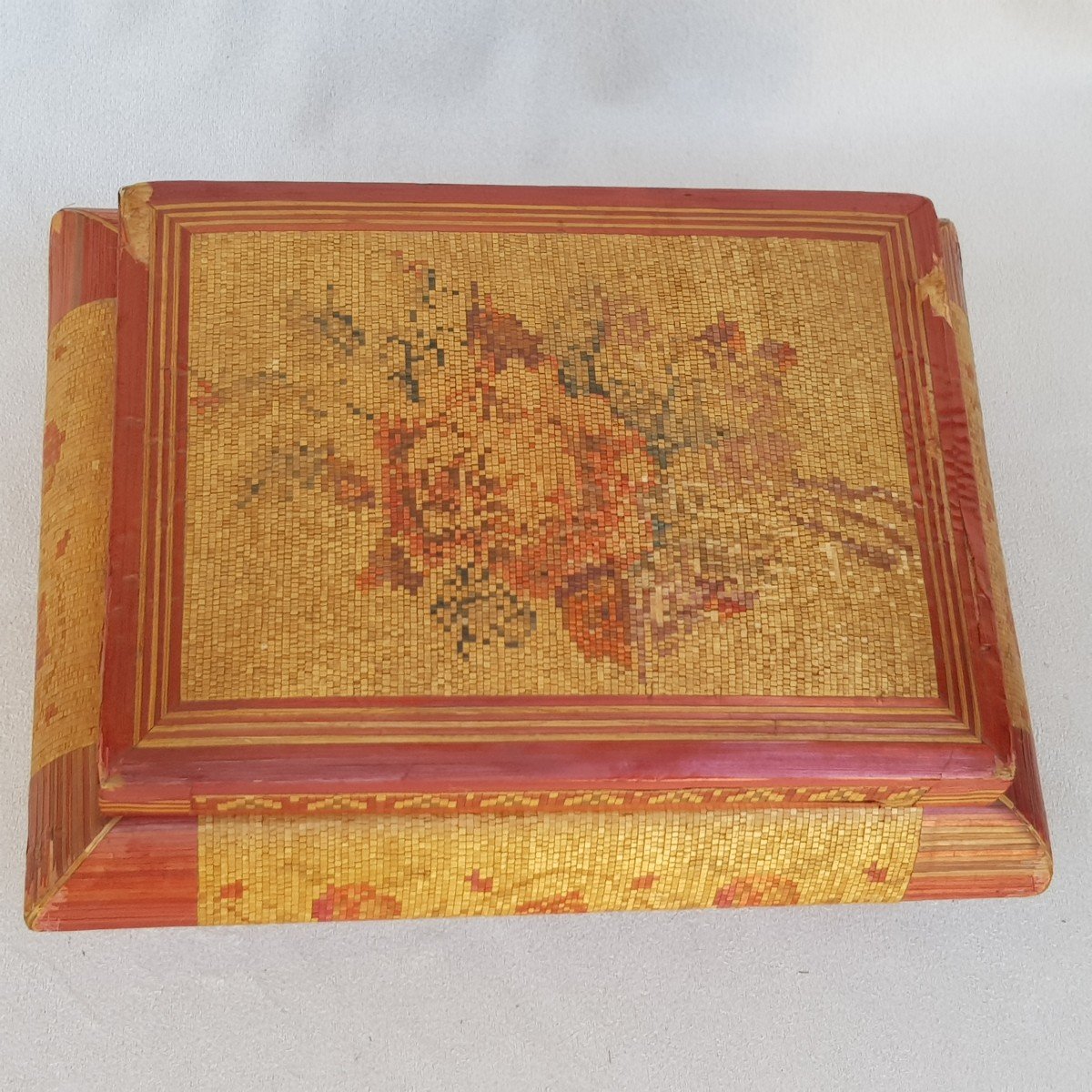 Antique 19th Century Straw Marquetry Box Decorated With Roses-photo-2