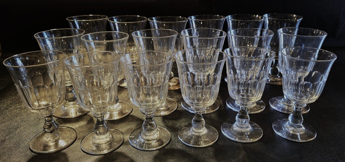  Lot 18 Verres Sur Pied Anciens XIX ème Forme Tulipe Cristal Pans Taillés Côtes Plates -photo-4