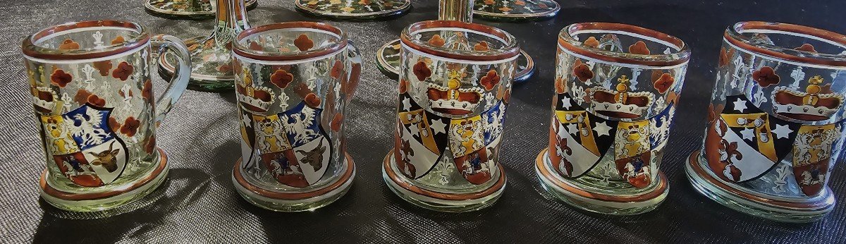 Lot 5 Petits Verres à Liqueur Lobmeyr émaillés Avec Armoiries d'Alliance Princière