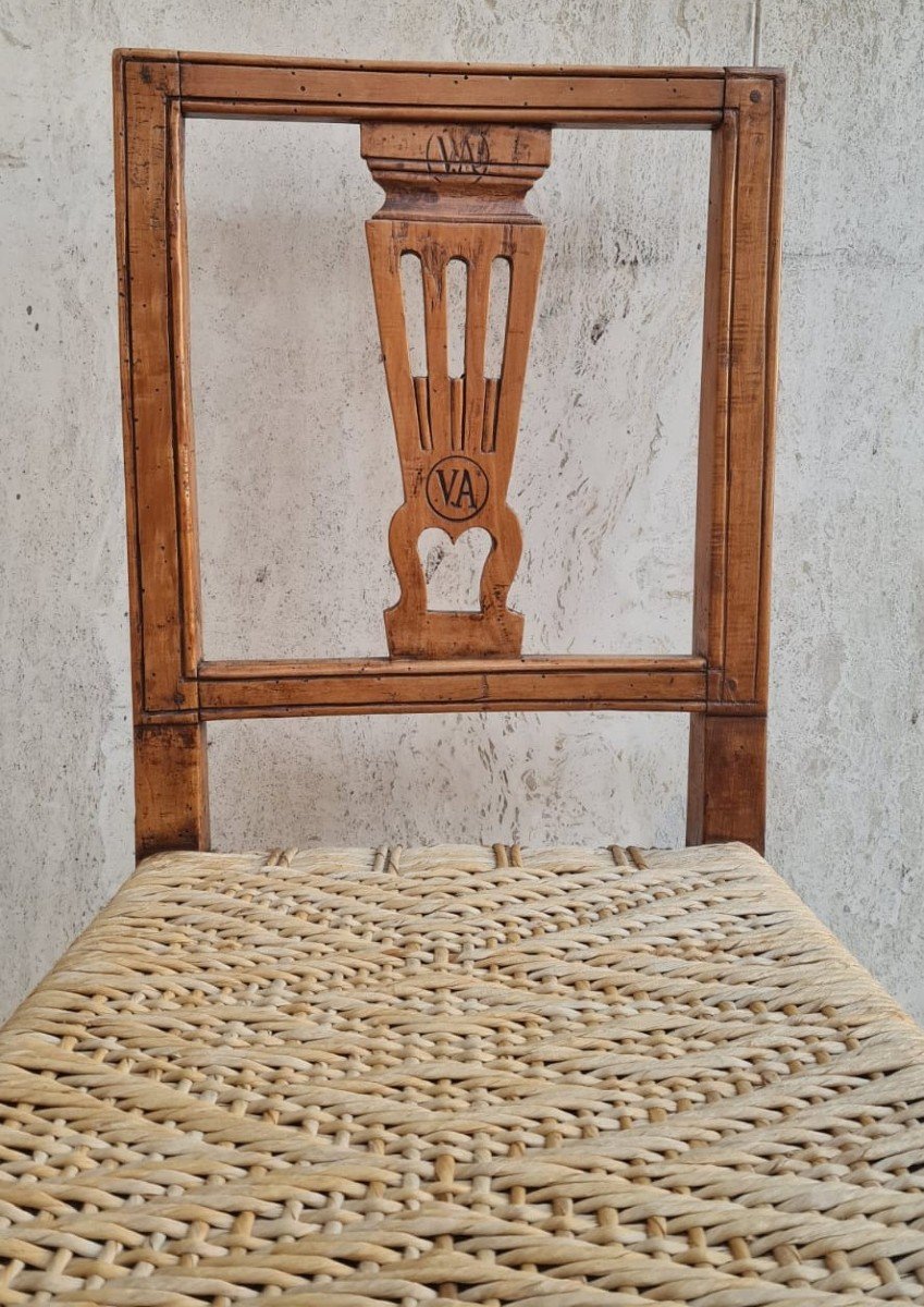 18th Century Antique Rustic Chair-photo-1