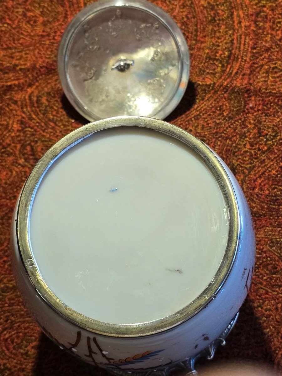 Antique Biscuit Tin In Enameled Soapy Opaline-photo-7