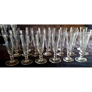 Serie 20 Flutes Anciennes En Cristal taillé jambe double balustre mod. Clérmont