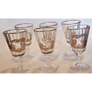 Lot 6 Venetian Glasses On Faceted Stem With Decoration Of Characters Painted In Gold