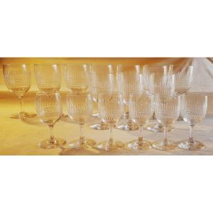 Ensemble 16 Verres Anciens Cristal Baccarat Modèle Nancy