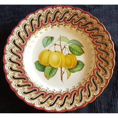 English Plate XIX S Openwork Porcelain And Hand Painted Fruit Decor