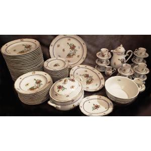 Hungarian Porcelain Service Danube Japanese Decor 66 Pieces