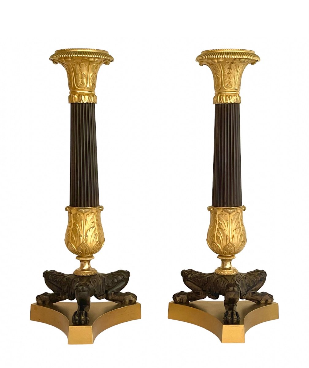 Paire De Flambeaux D’époque Charles X En Bronze Doré Et Patiné. Vers 1830. 