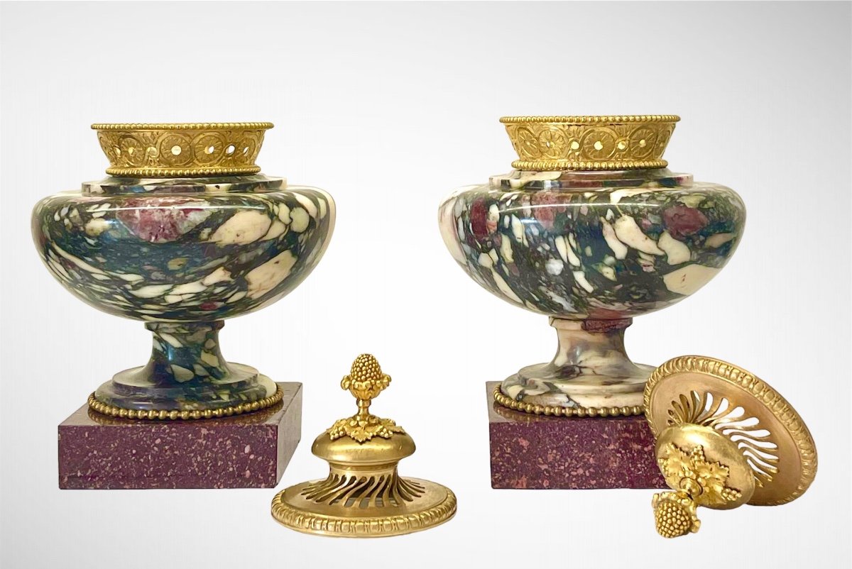 A Pair Of Louis XVI Brechia Marble, Porphyry And Ormulu Brûle-parfum Vases. -photo-4