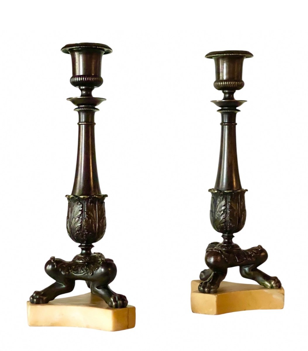 A Pair Of Restauration Patinated Bronze Tripod Candlesticks. Circa 1830. -photo-3