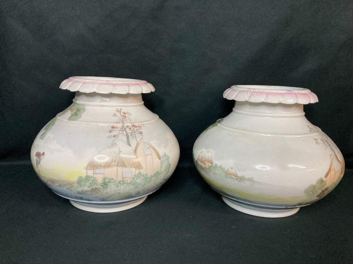 Japon Paire De Vases Boule Porcelaine Décor Chaumières Fin XIXème-photo-1