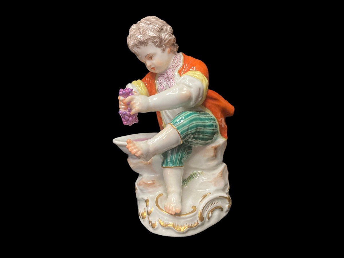 Objet De Collection Meissen Sujet Porcelaine Garçon Aux Raisins XXème