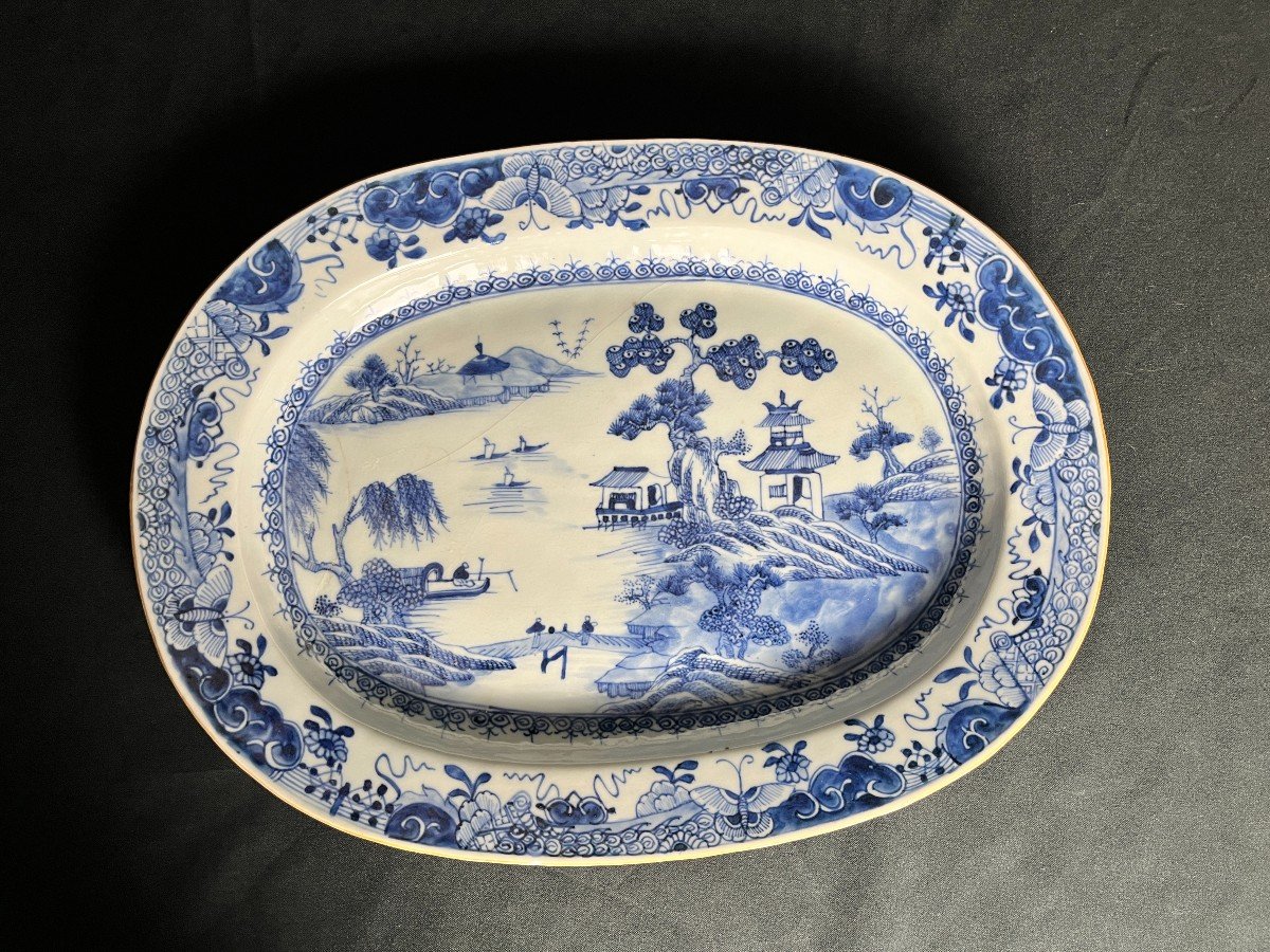 Compagnie Des Indes, 18th Century Blue And White Porcelain Dish-photo-1