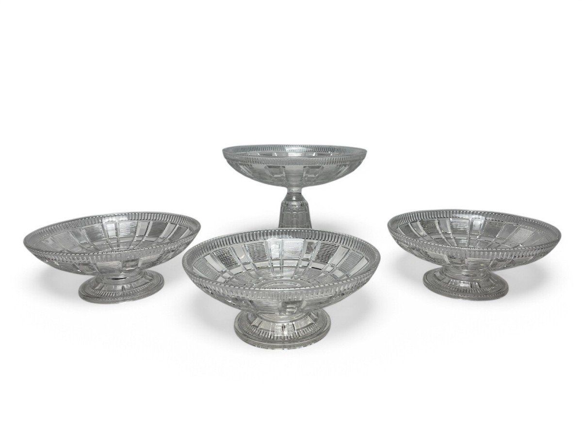 Art Deco, Set Of 4 Baccarat Crystal Fruit Bowls, Early 20th Century