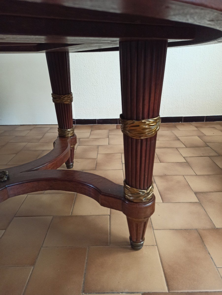 Large Oval Mahogany Table From The 19th Century-photo-2