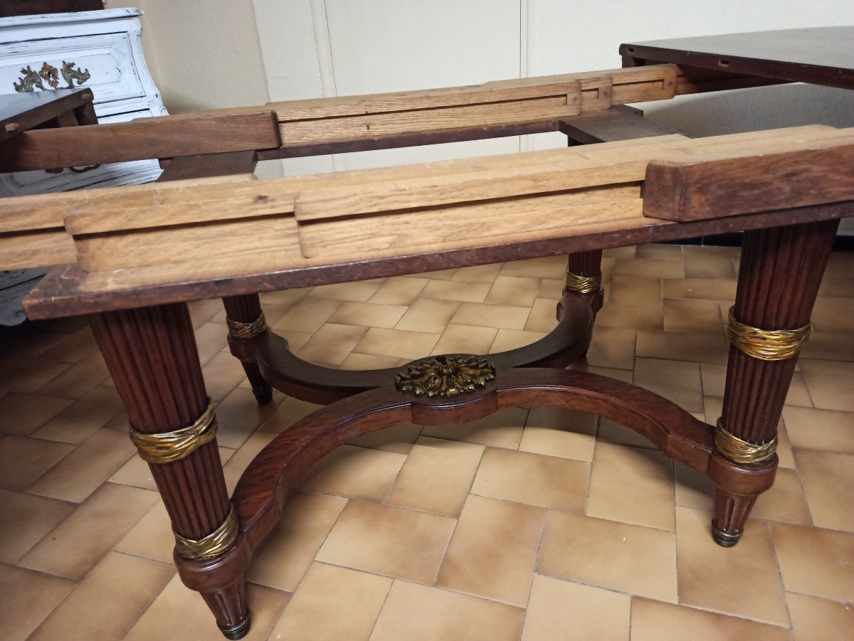 Large Oval Mahogany Table From The 19th Century-photo-4