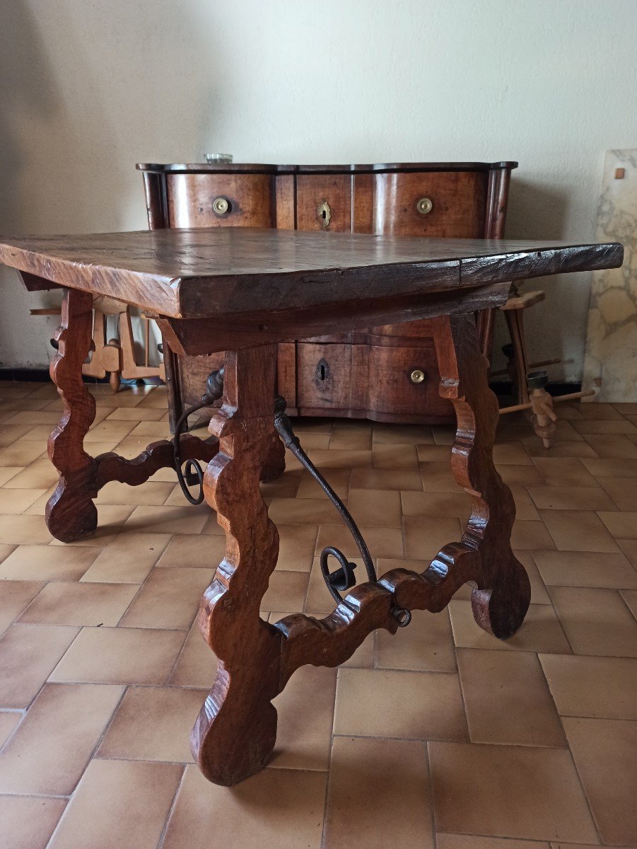 19th Century Spanish Walnut Table-photo-2