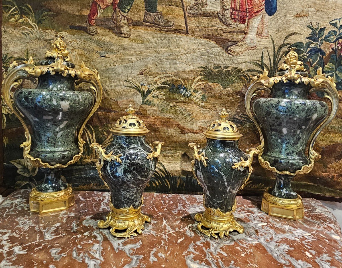 Importante Paire De Vases Couverts En Marbre De Style Louis XV XIX ème-photo-7