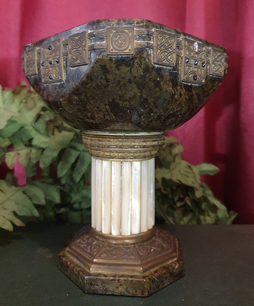 Secessionist Cup In Hard Stone, Amethysts And Mother-of-pearl In The Style Of Gustav Gurschner-photo-2