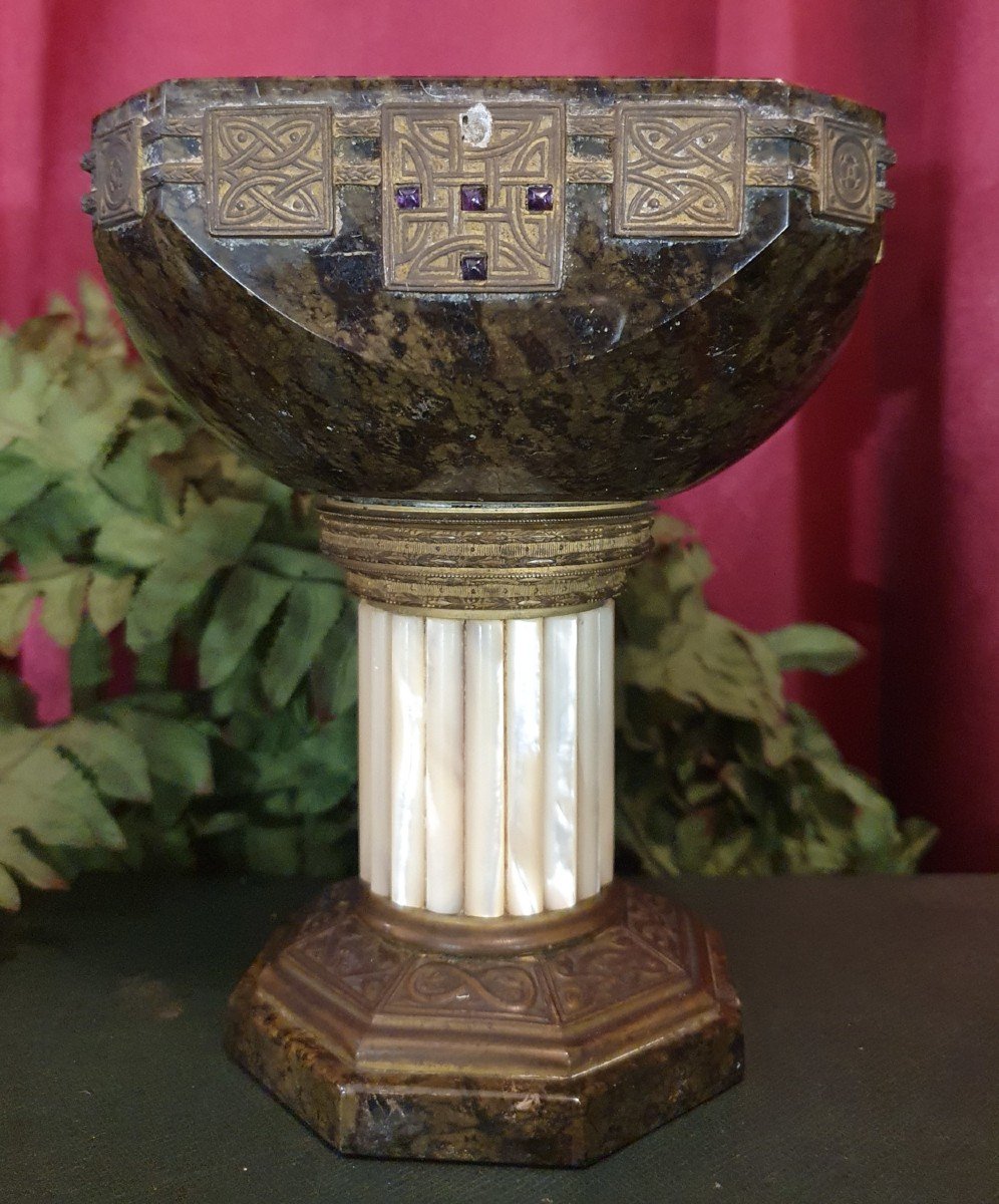 Secessionist Cup In Hard Stone, Amethysts And Mother-of-pearl In The Style Of Gustav Gurschner-photo-3