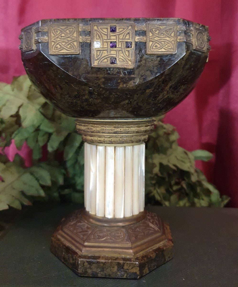 Secessionist Cup In Hard Stone, Amethysts And Mother-of-pearl In The Style Of Gustav Gurschner-photo-3