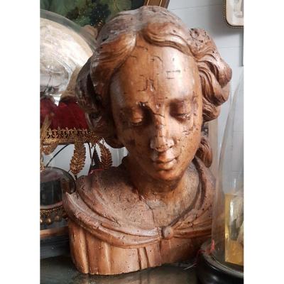 Bust Of Woman In Carved Wood 17th
