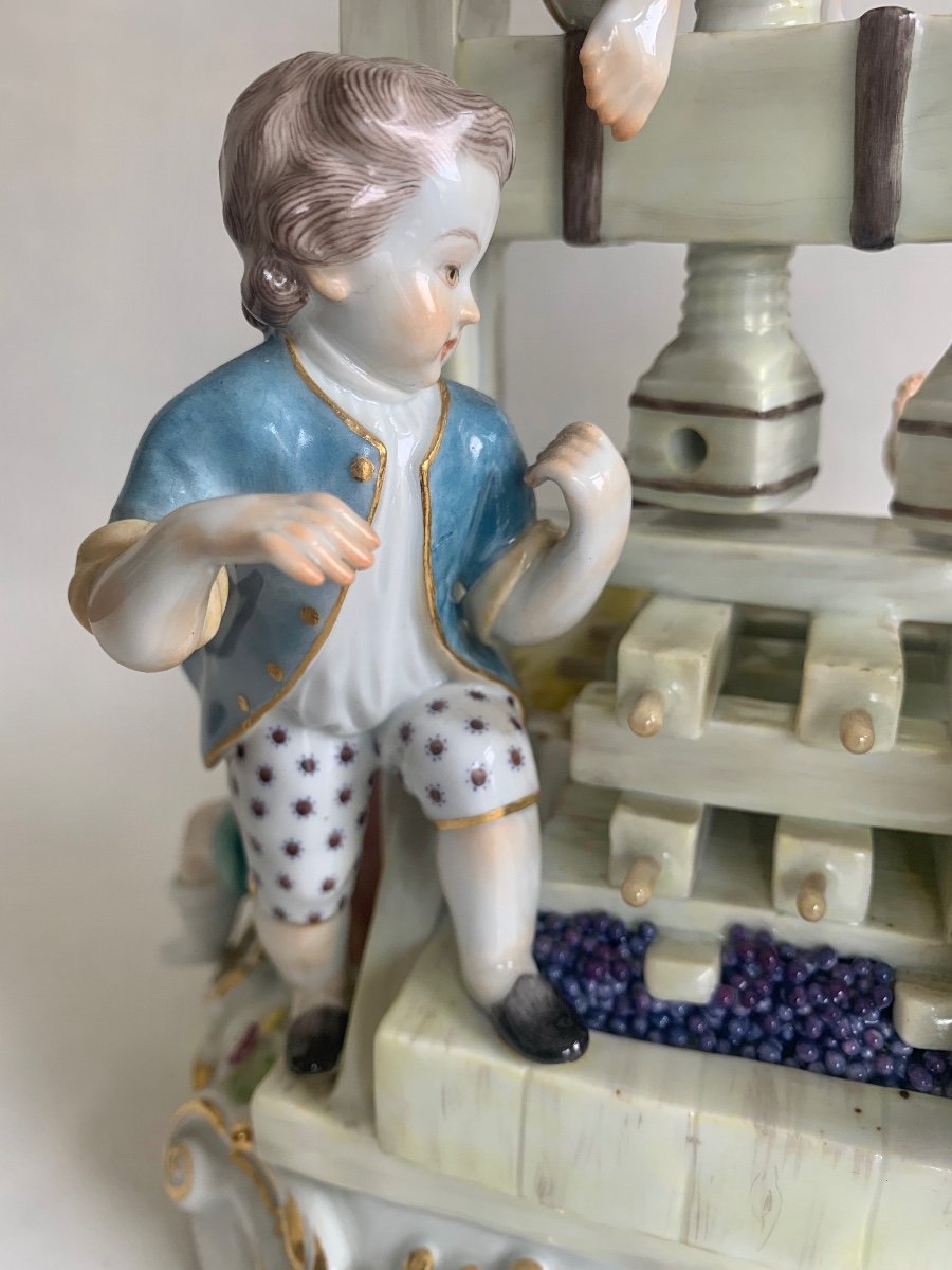 Meissen, Porcelain Group Le Pressoir-photo-5