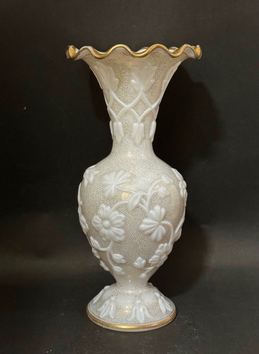 Baccarat - Vase In Opaline-photo-1