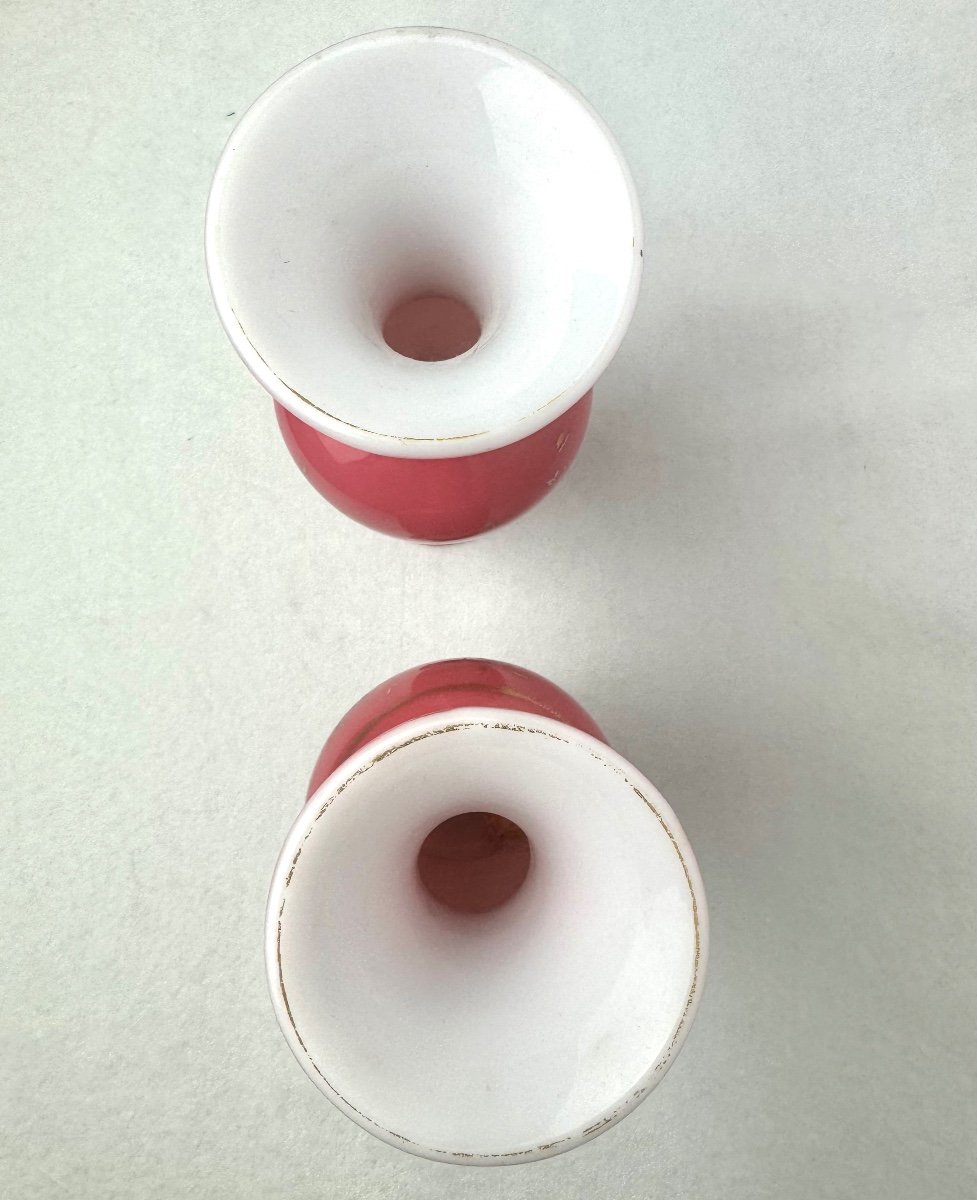 Baccarat - Pair Of Opaline Vases -photo-3