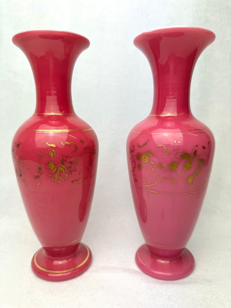 Baccarat - Pair De Vases En Opaline 