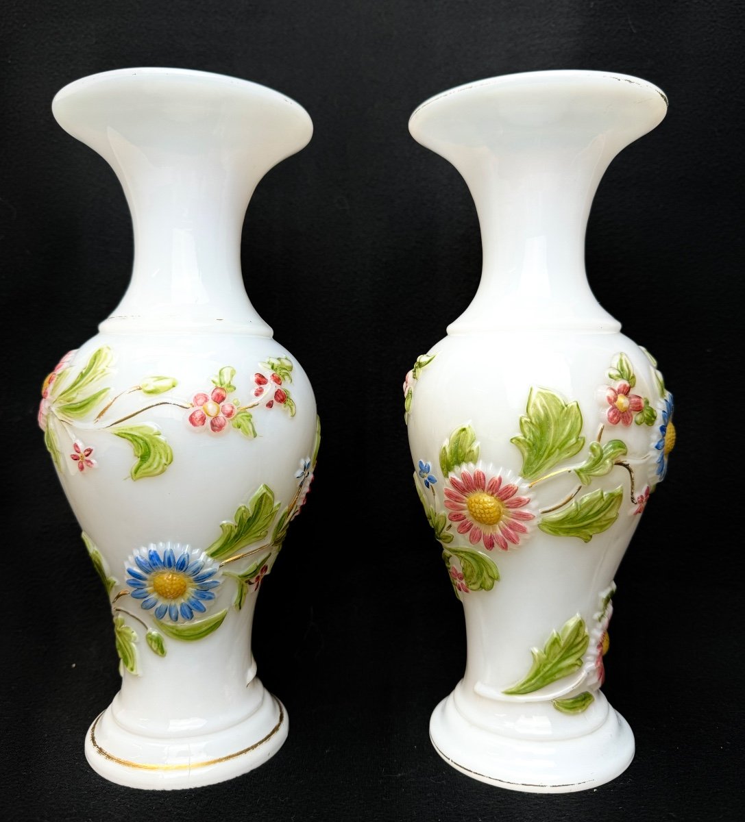 Baccarat - Pair Of Opaline Vases Decorated With Flowers -photo-4