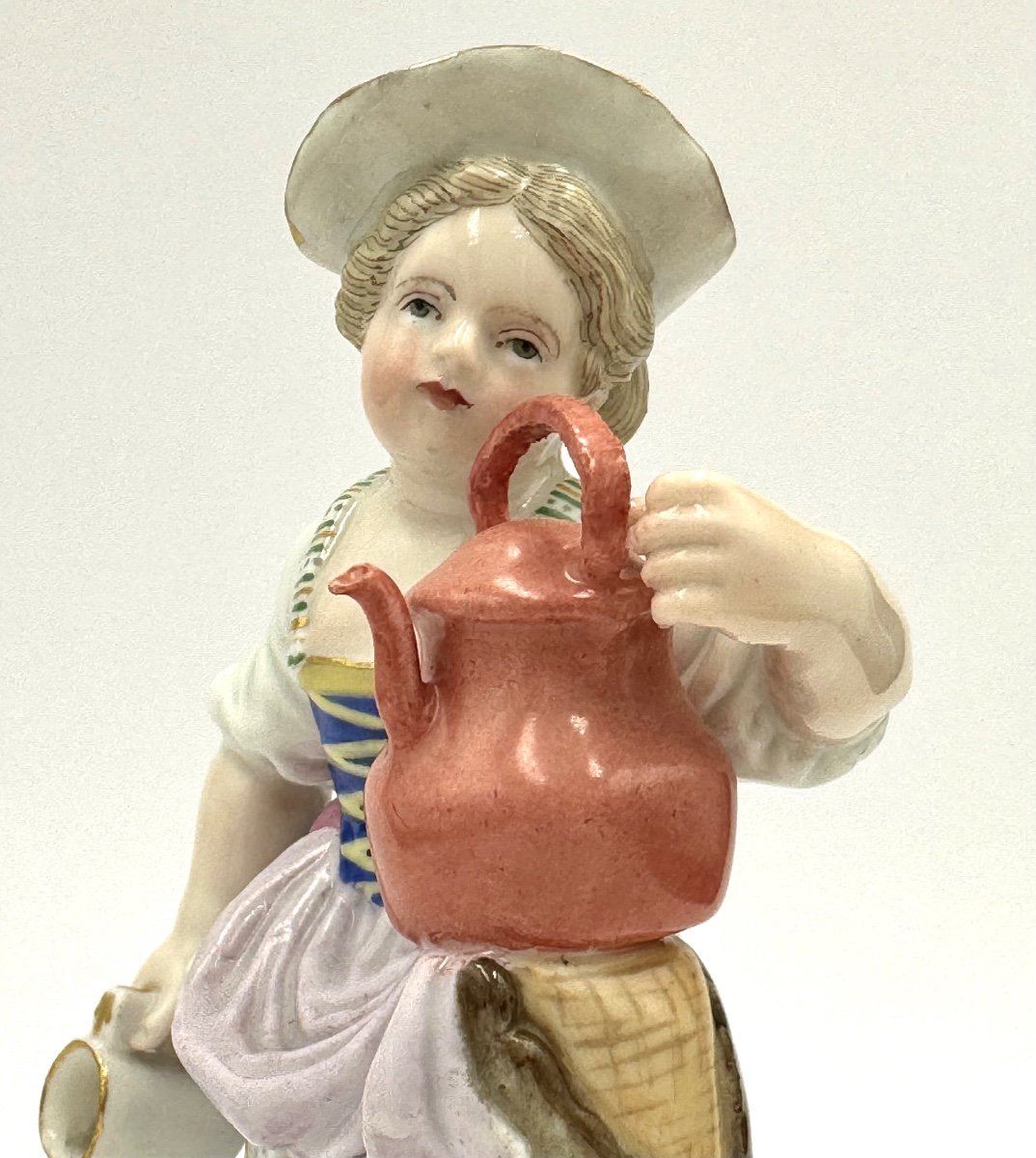 Meissen - Figurine En Porcelaine Enfant Jardinier Avec Pot à Lait-photo-2