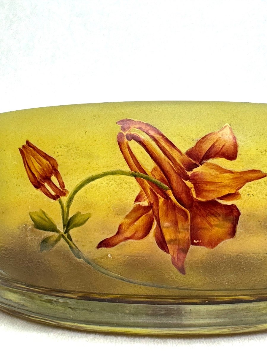 Daum Nancy, Cup Decorated With Columbines. -photo-4