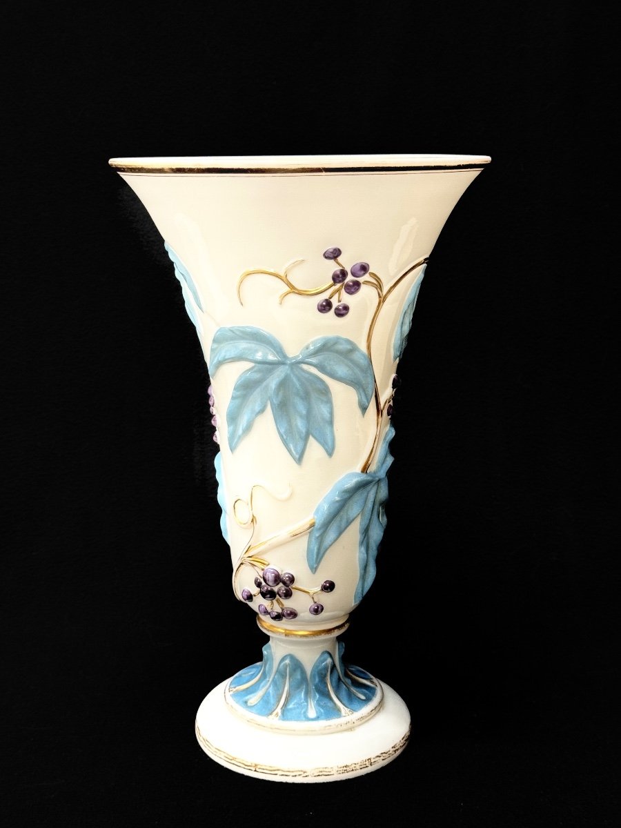 Baccarat - Opaline Vase, Garland Of Virgin Creeper Model -photo-2