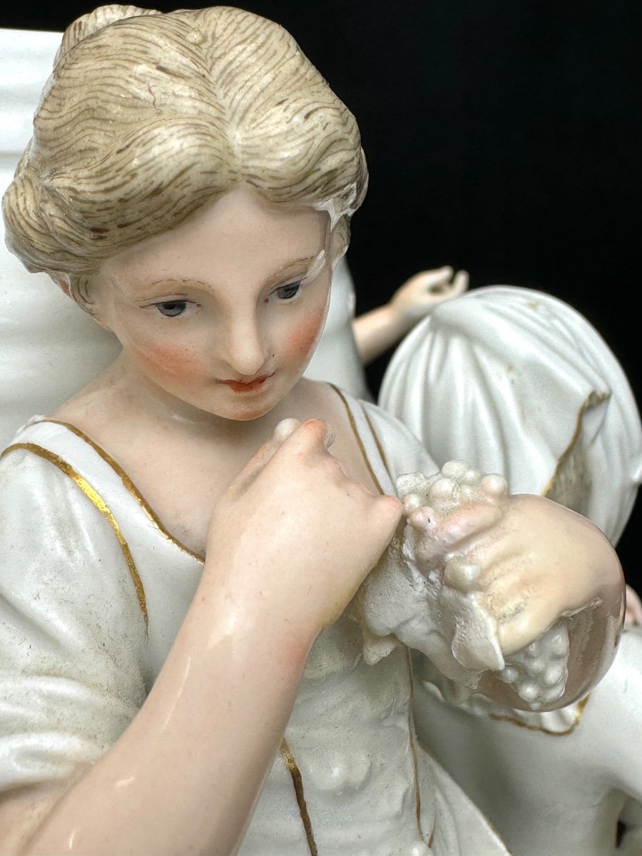 Meissen Groupe En Porcelaine "le Millésime"-photo-3