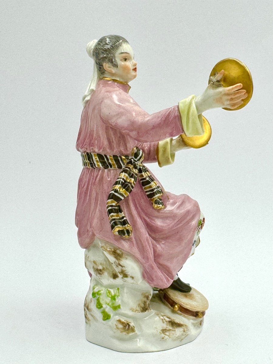 Meissen - Porcelain Figurine Of A Japanese Woman Playing Cymbals-photo-3