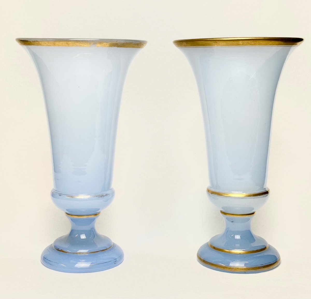 Pair De Vases En Opaline -photo-2