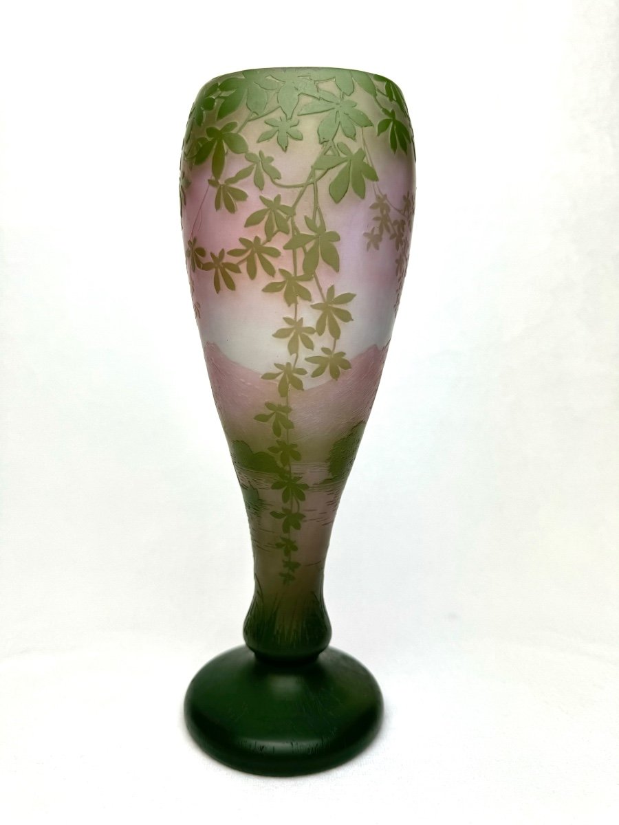  Camille Trutie De Varreux - De Vez Vase With Lake Decor 