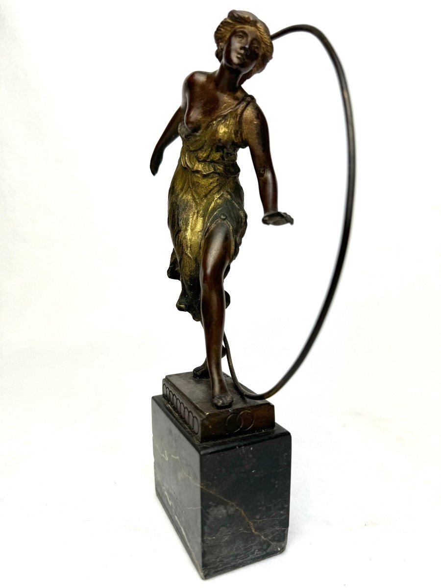 Georges Morin  Figure En Bronze Femme Au Cerceau-photo-2