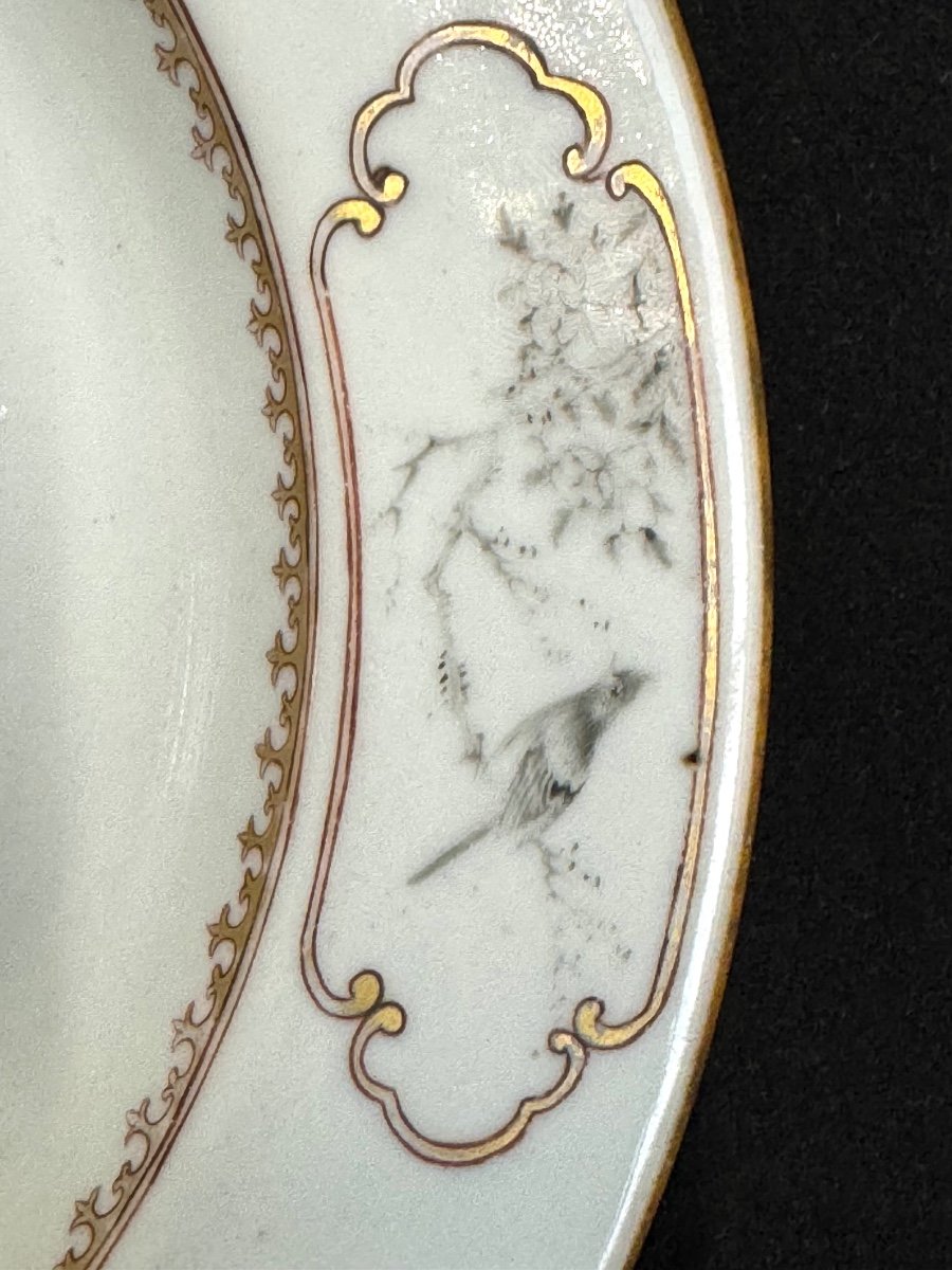 Chinese Porcelain Plate With Armorial Decor-photo-3