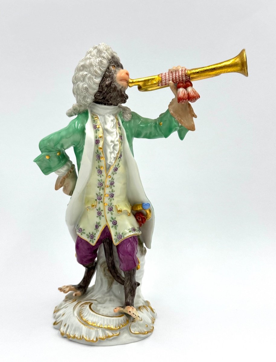 Meissen Figure En Porcelaine - Singe Comme Trompettiste De L’orchestre De Singes