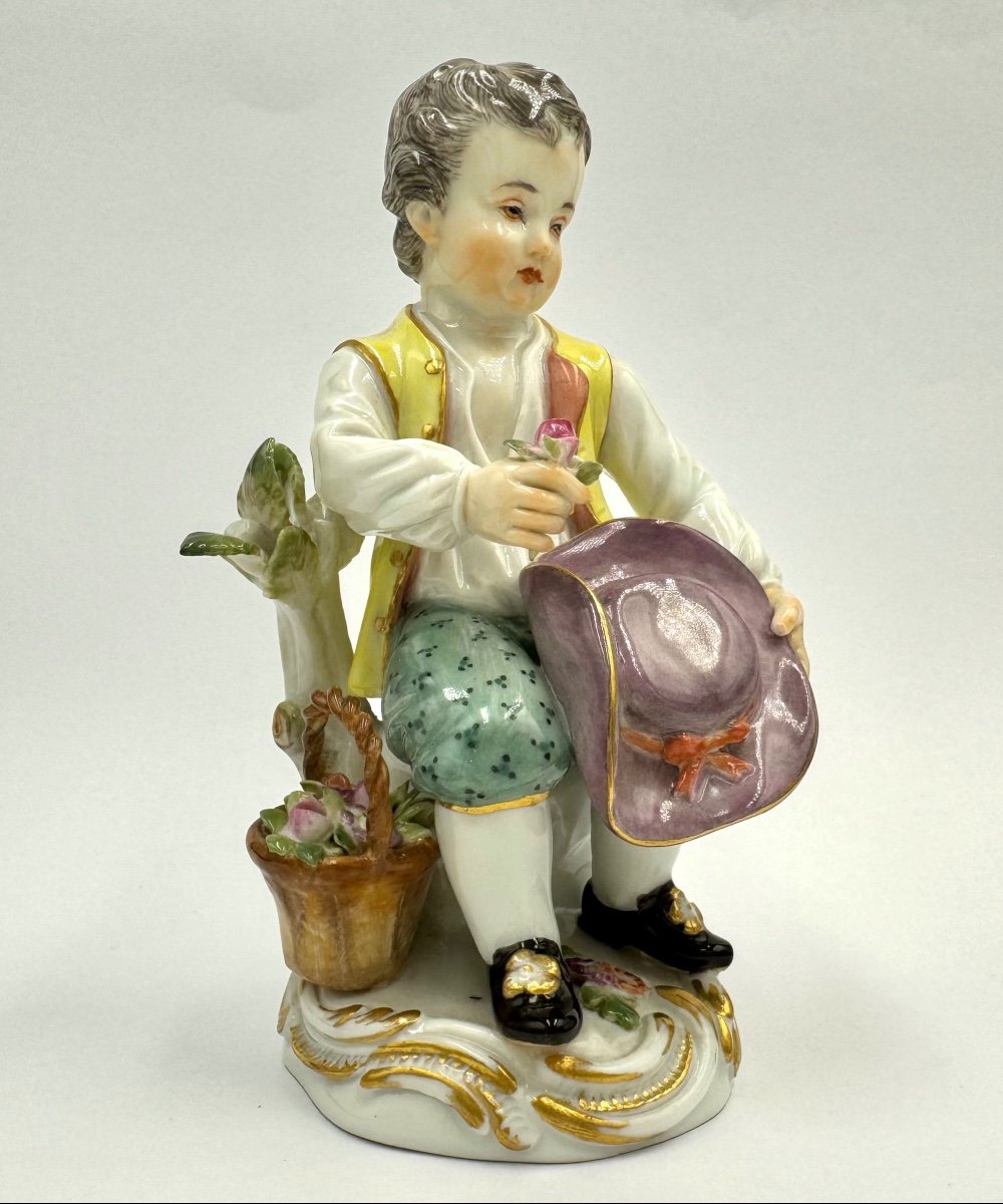 Meissen Child Gardener With Hat In Hand. -photo-3