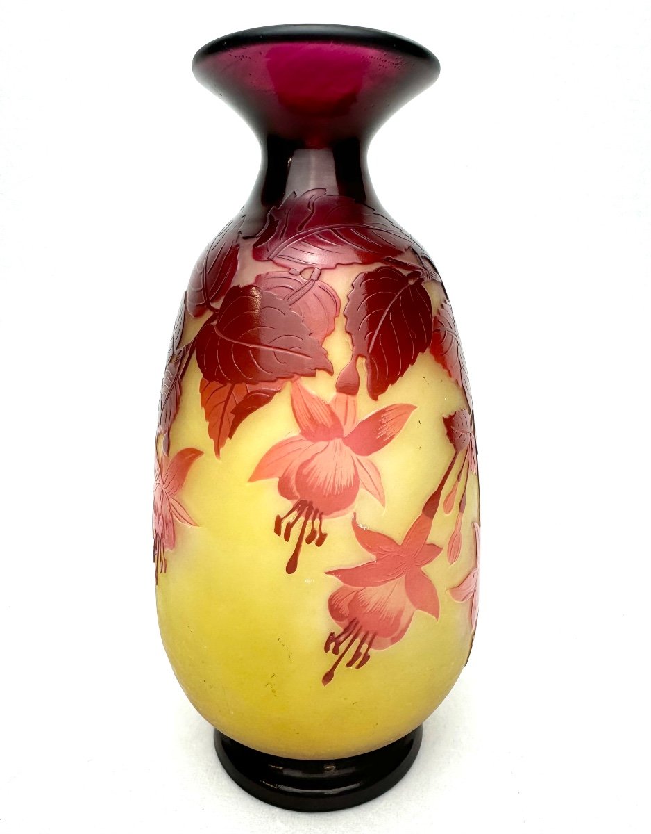 Gallé - Vase With Fuchsia Decor -photo-2