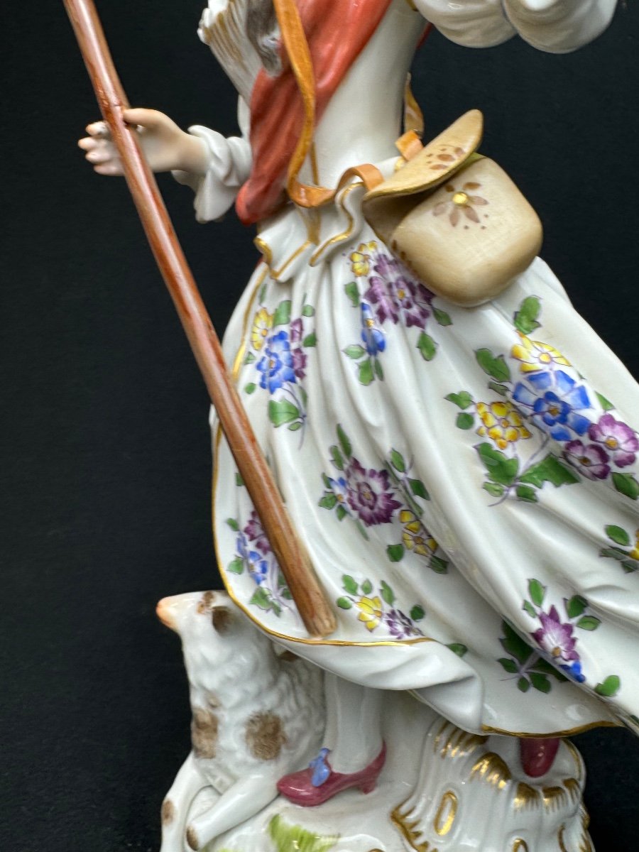 Meissen - Porcelain Figure Of Shepherdess With Staff-photo-3